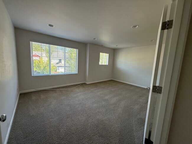 Foto del edificio - 4510 31st Ave SE