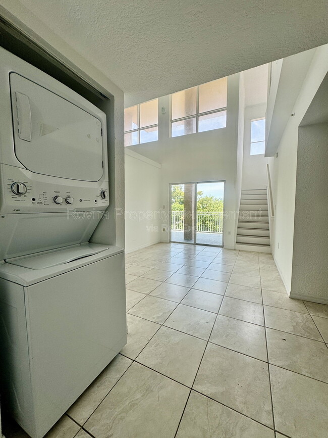 Foto del edificio - 498 SW 6th St