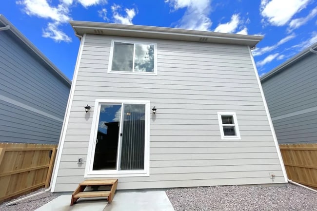 Building Photo - 13545 Arriba Dr