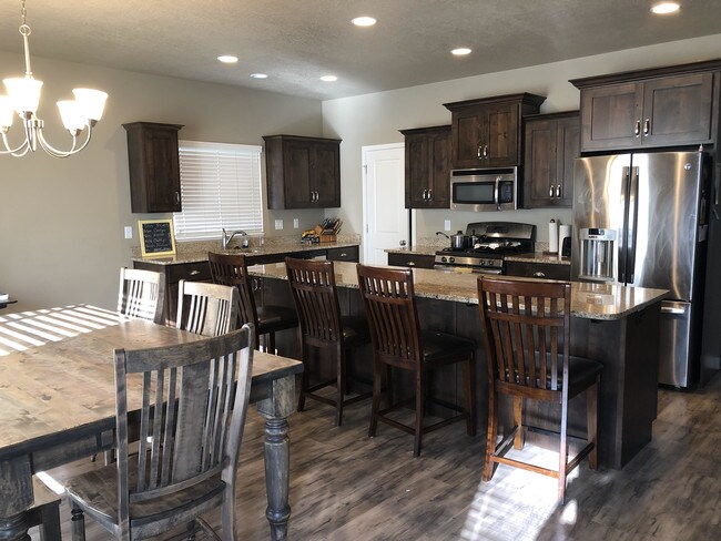 Foto del edificio - 5965 Rollins Ranch Rd