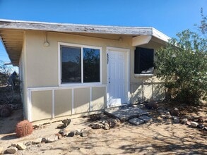 Building Photo - 6537-6539 Persia Ave