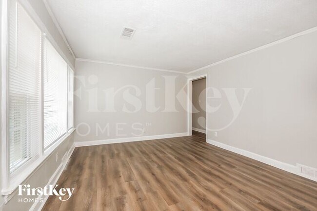 Building Photo - 2155 Beecher Rd SW