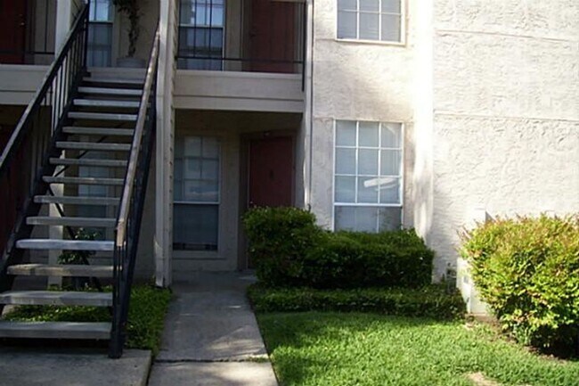 Foto del edificio - 12480 Abrams Rd