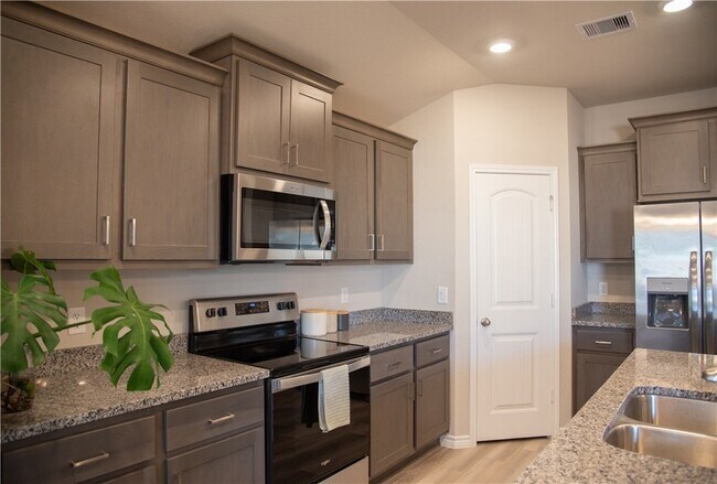 Foto del edificio - 2145 Chief St