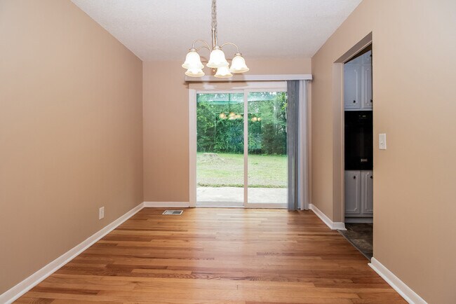 Foto del edificio - 3208 Deerfield Rd NW