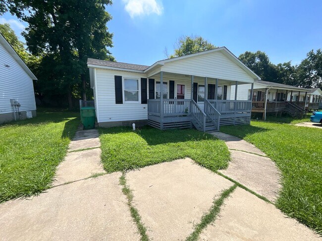 Building Photo - Remodeled High Point home! 3 Bedroom, 2 Ba...