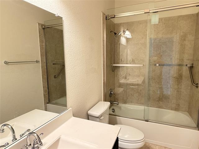 Foto del edificio - 7644 Spring Dr