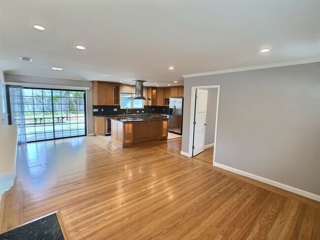 Building Photo - Charmingly Updated House in San Jose's Cor...