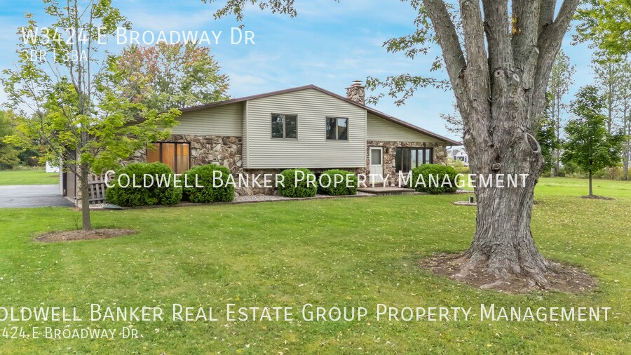Foto principal - W3424 E Broadway Dr