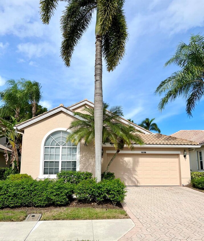 Foto principal - 1038 Diamond Head Way