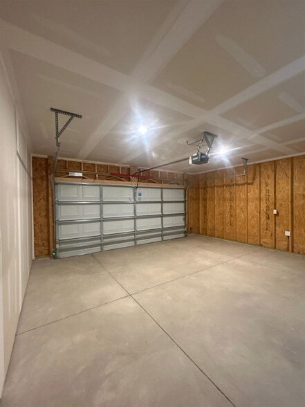 Building Photo - 12954 E Blake St