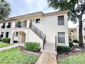 Building Photo - 2650 Greenwood Terrace