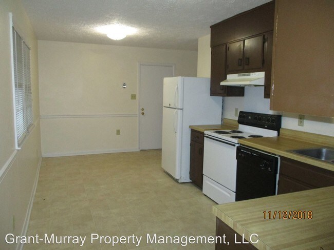 Building Photo - 3 br, 1.5 bath House - 1705 Sand Hill Rd.