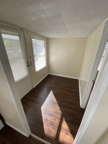 Foto del edificio - 5254 E Park St N