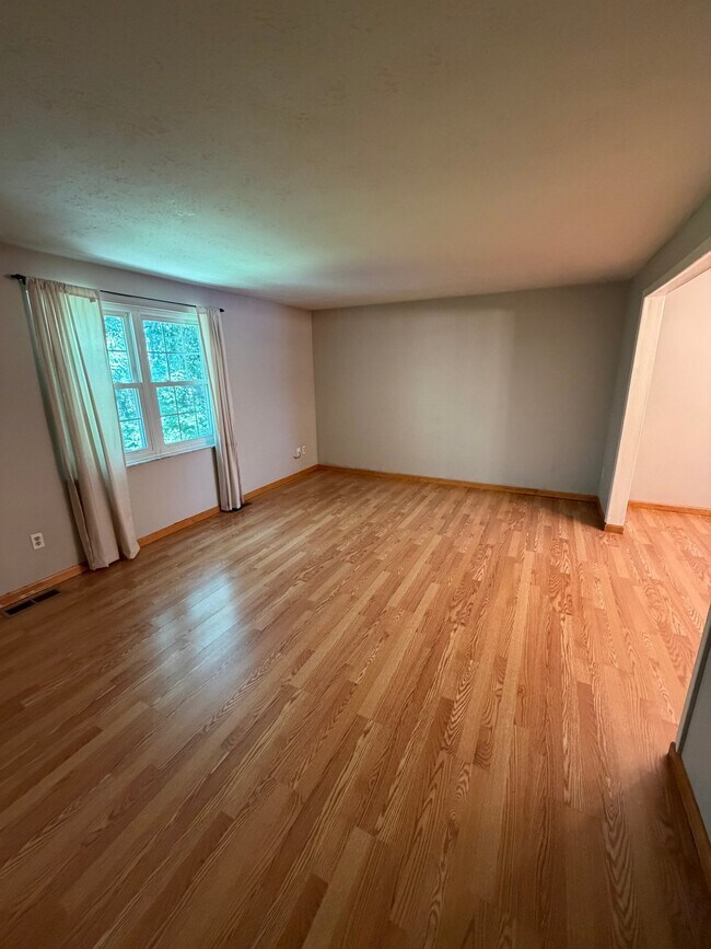Foto del edificio - 312 Bellford Ct