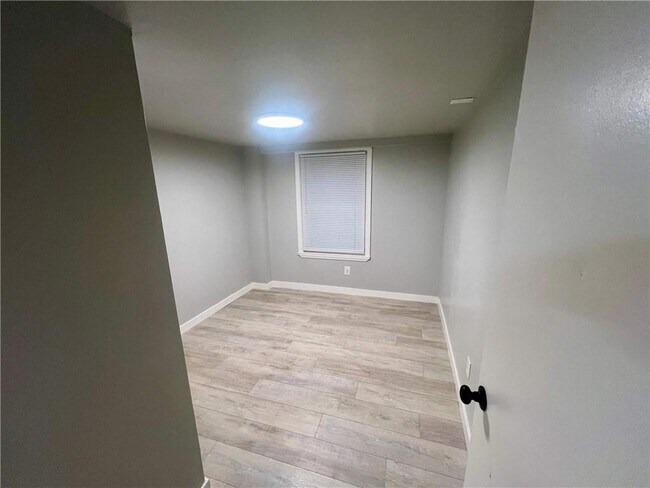 Foto del edificio - 926 Moreland Ave SE