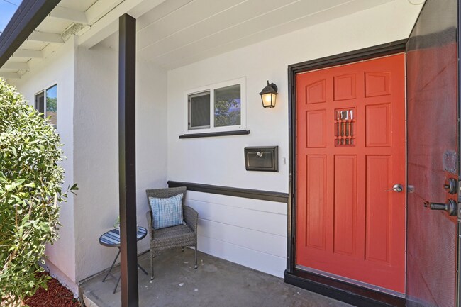 Foto del edificio - Dual-Master 3 Bed. 3 Bath Home in the Heart of Santa Clara.