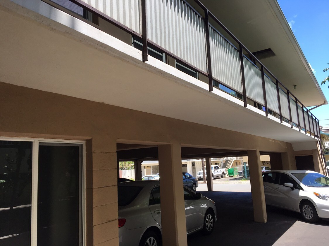 Building Photo - 1226 Matlock Ave