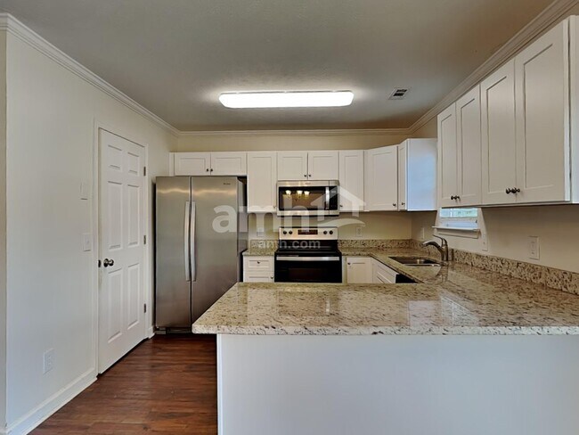 Foto del edificio - 1516 Chestnut Oak Dr