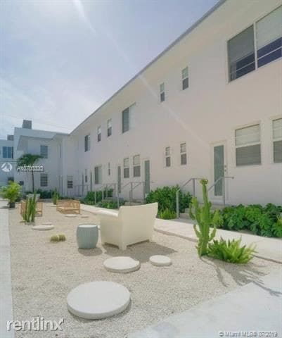 Building Photo - 1 br, 1 bath  - 942 Lenox Ave Apt 9