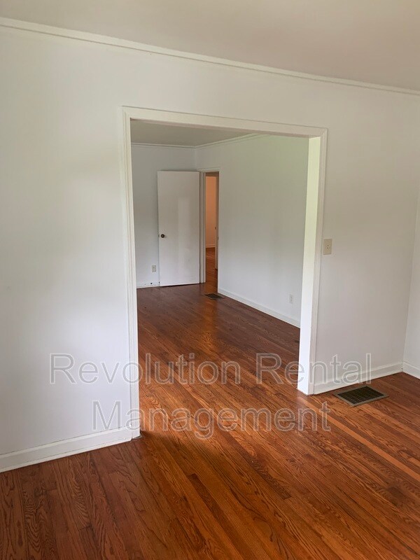 Foto del edificio - 2715 Larkspur Dr SE