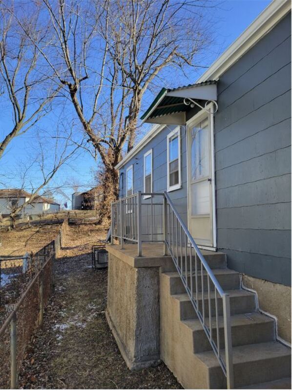 7431 Esterbrook Dr, Country Club Hills, MO 63136 House Rental in