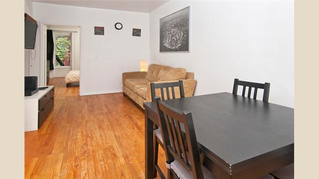 Building Photo - 26 W 46th St