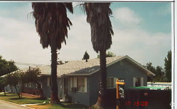 Building Photo - 2042-2044 Chapel Dr