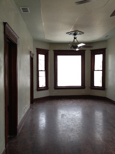 Primary Photo - 1823 W Cornelia Ave
