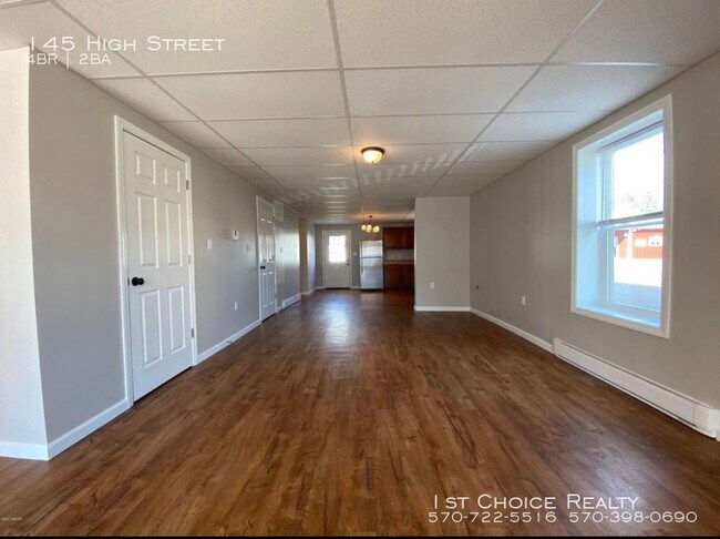 Foto del edificio - 4 bedroom 2 full bath house for rent!