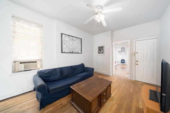 Foto del edificio - 401 Adams St