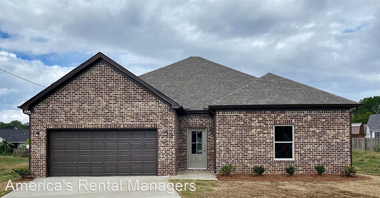 Primary Photo - 3 br, 2 bath House - 170 Wolf Lane