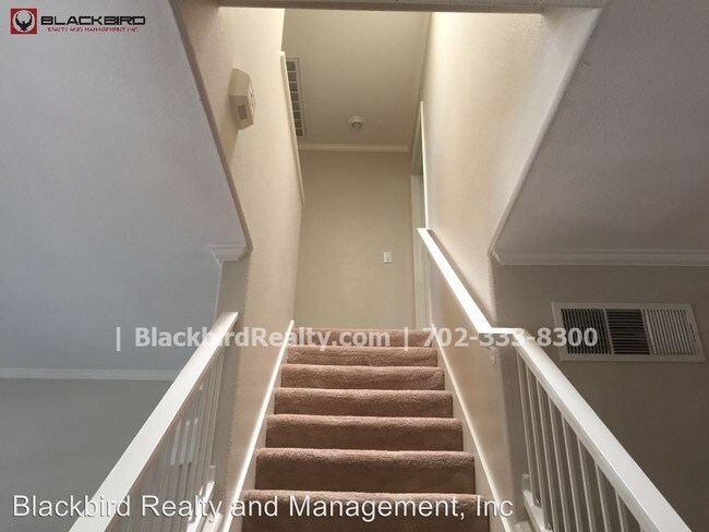Building Photo - 1637 Xanadu Dr