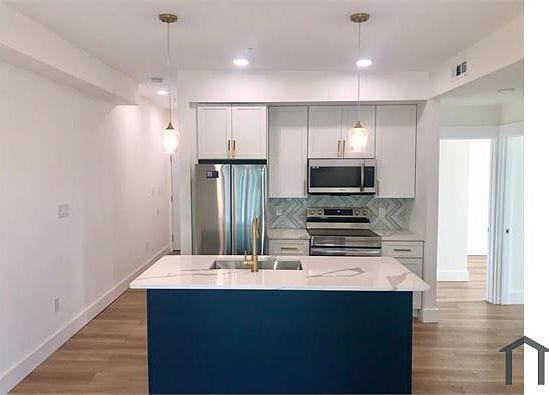 Photo - 2230 NICHOLSON ST SE