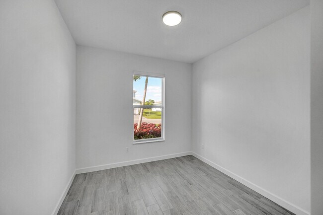 Foto del edificio - 5742 Graceful Wy