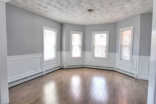 Building Photo - 51 Rushmore Ave