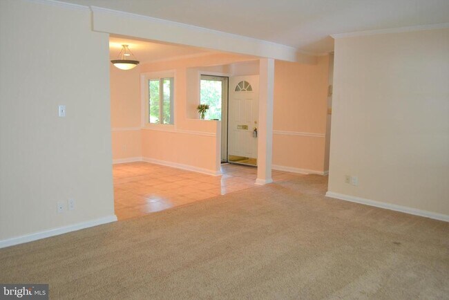 Foto del edificio - 3809 Whispering Ln