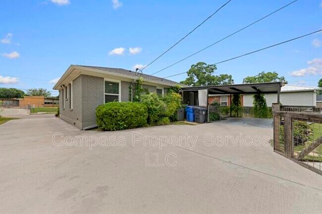 Foto del edificio - 1113 N New Rd