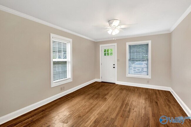Building Photo - 1537 Mckinley Ave NE