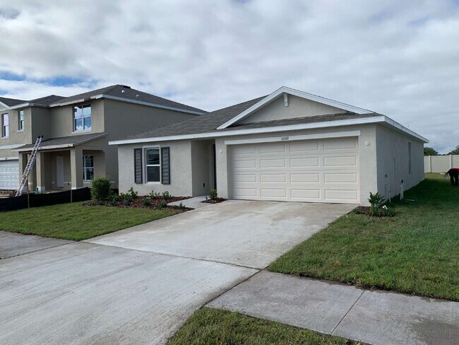 Foto del edificio - 16763 Parker River St