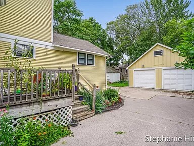 Foto del edificio - 832 Wealthy St SE