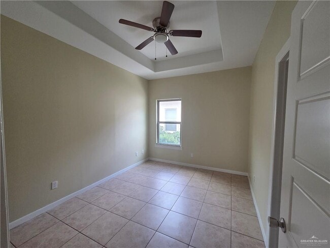 Building Photo - 2103 Garden Ridge Dr