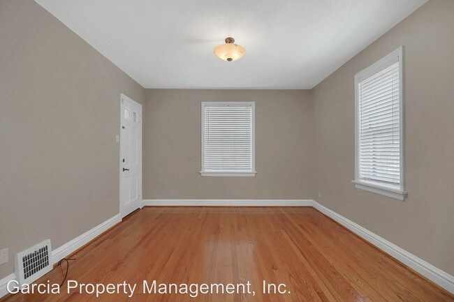 Foto del edificio - 3 br, 2 bath House - 1130 Childress Avenue