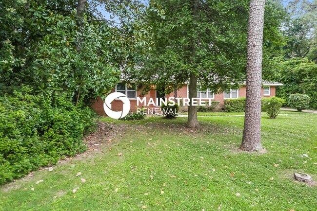 Foto del edificio - 3 Bedroom Pet-Friendly Home in Charlotte, NC with Main Street Renewal