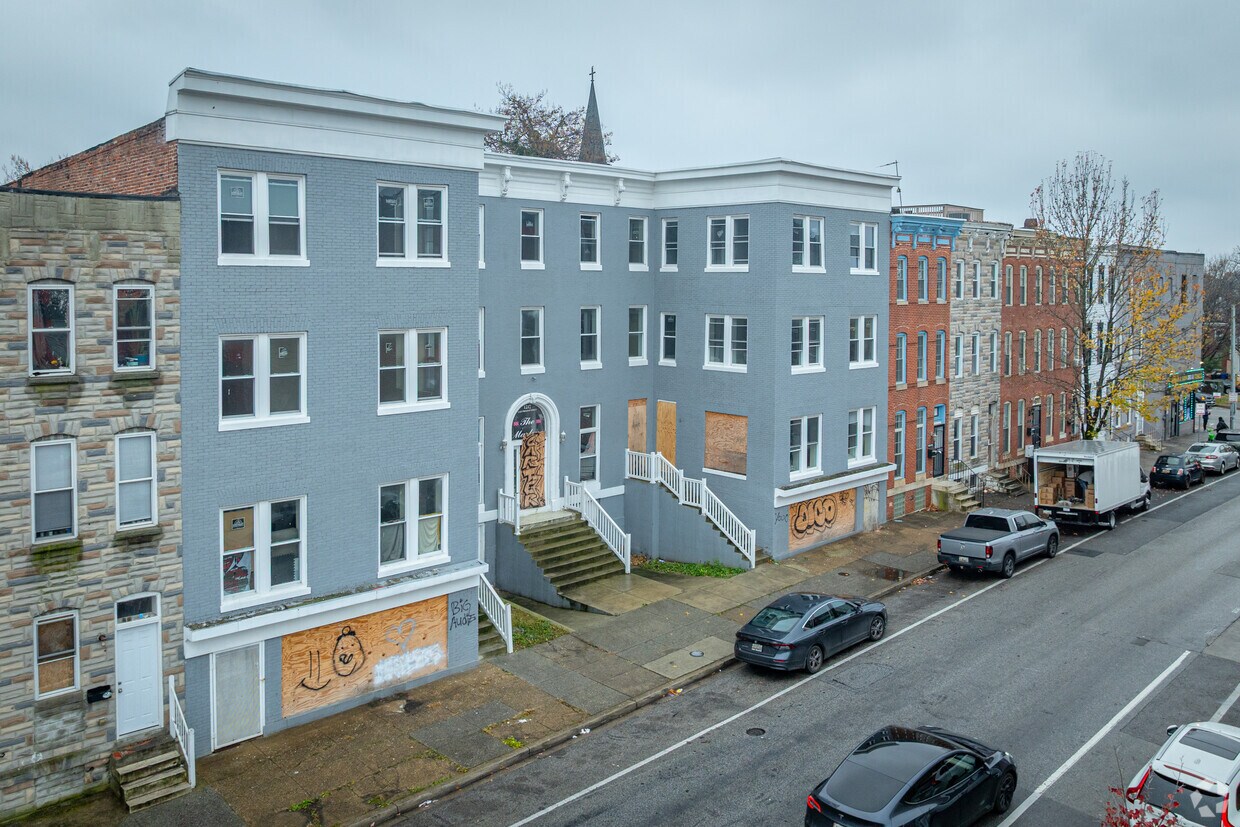 Building Photo - 1217 E Preston St