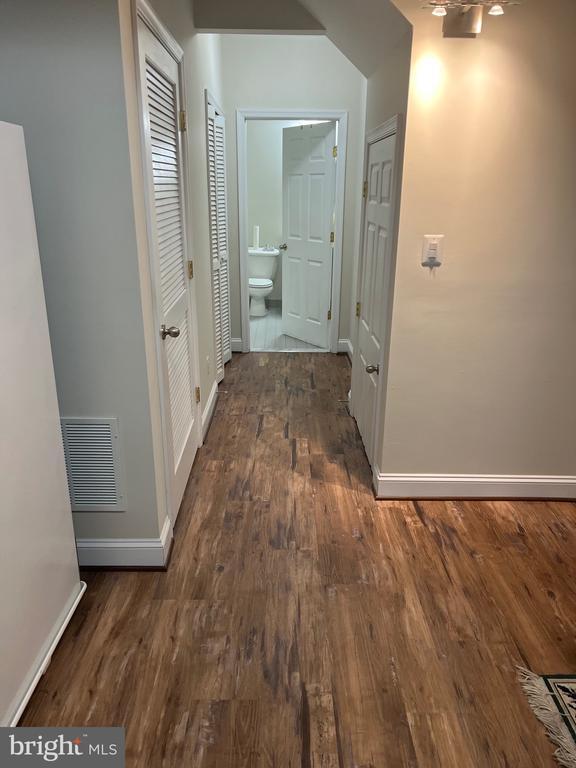 Foto del edificio - 7205 Greenspring Ln