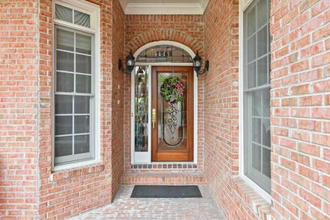 Building Photo - 5 bedroom in Brookhaven GA 30319