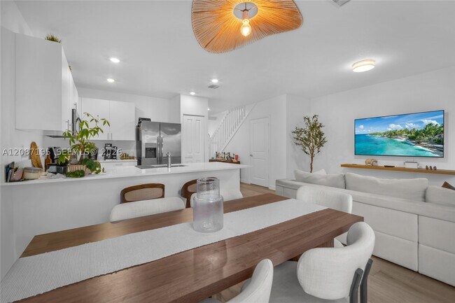 Foto del edificio - 5075 SW 37th St