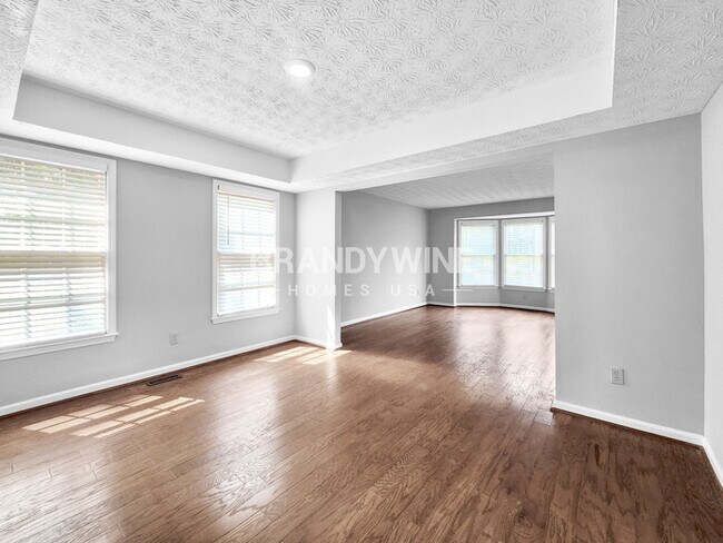 Foto del edificio - 4902 Fielding Way