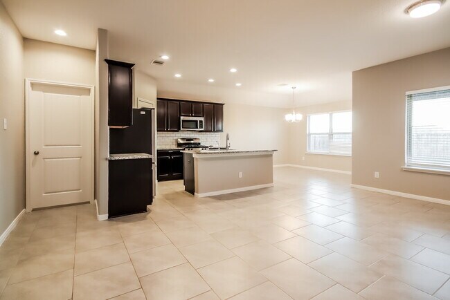 Foto del edificio - 3727 McDonough Way
